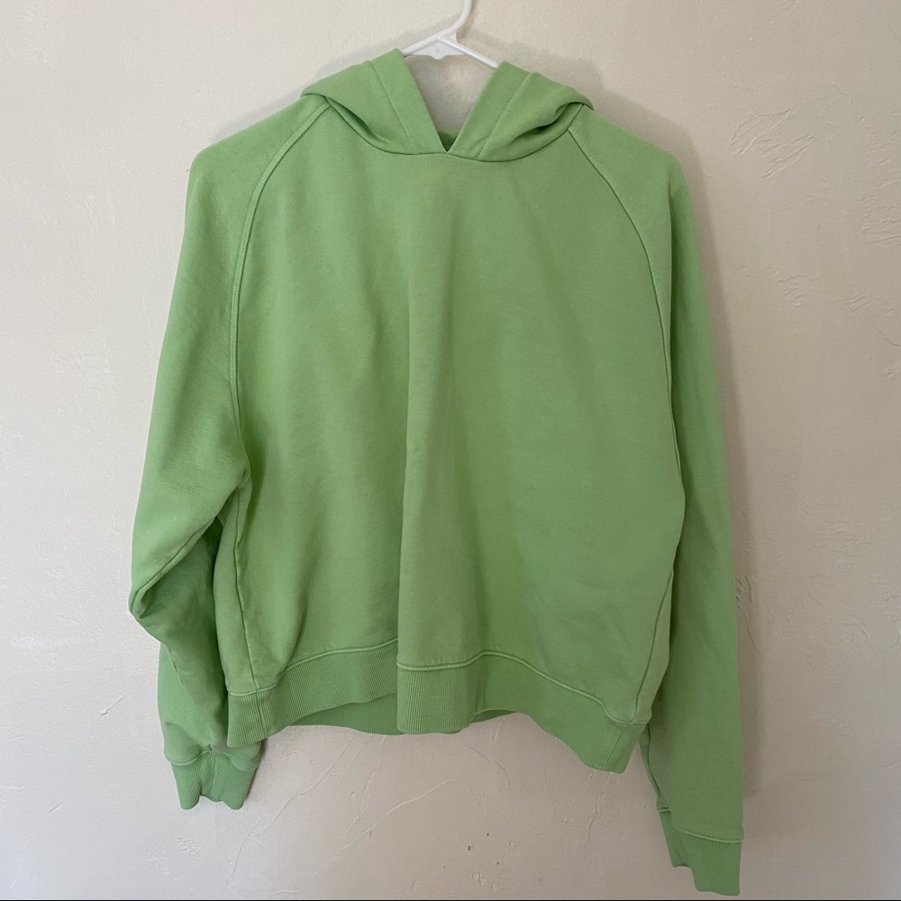 Outdoor Voices sweatshirt